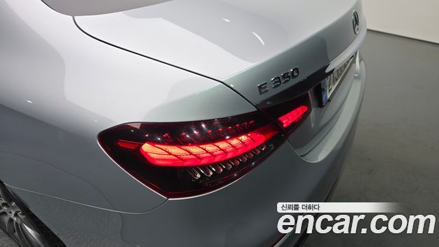 Mercedes-Benz E-Class E350 4MATIC AMG Line