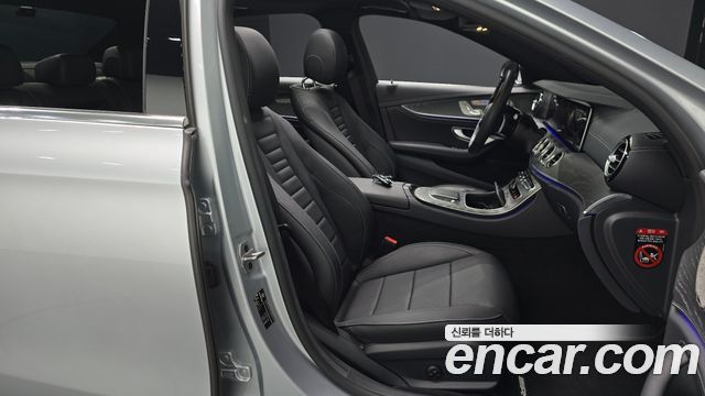 Mercedes-Benz E-Class E350 4MATIC AMG Line