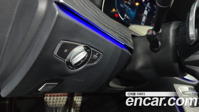 Mercedes-Benz E-Class E350 4MATIC AMG Line