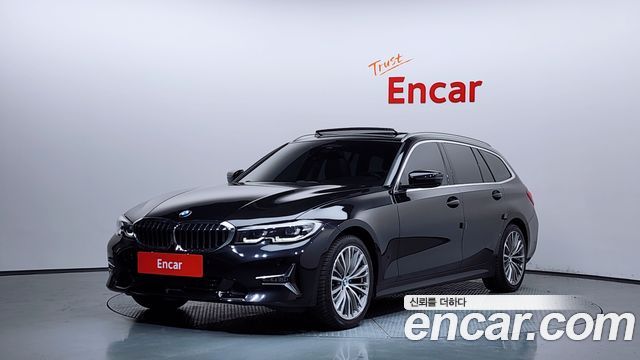 BMW 3-Series 320i Touring Luxury
