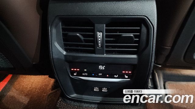 BMW 3-Series 320i Touring Luxury