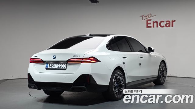 BMW 5-Series 530e xDrive M Sport