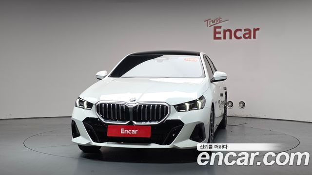BMW 5-Series 530e xDrive M Sport