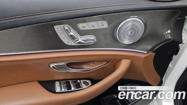 Mercedes-Benz E-Class E350 4MATIC AMG Line