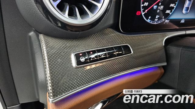 Mercedes-Benz E-Class E350 4MATIC AMG Line