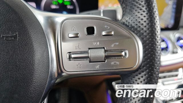 Mercedes-Benz E-Class E350 4MATIC AMG Line
