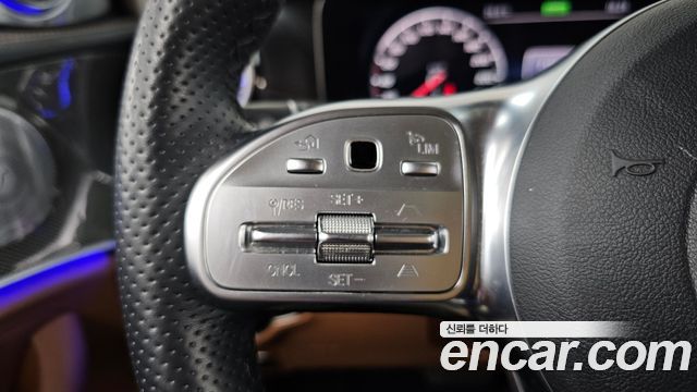 Mercedes-Benz E-Class E350 4MATIC AMG Line