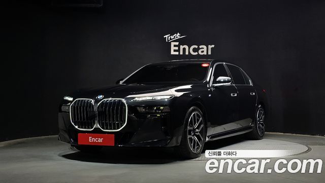 BMW 7-Series 740i xDrive M Sport