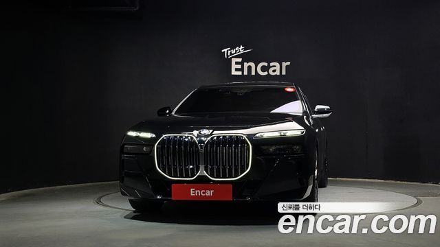 BMW 7-Series 740i xDrive M Sport