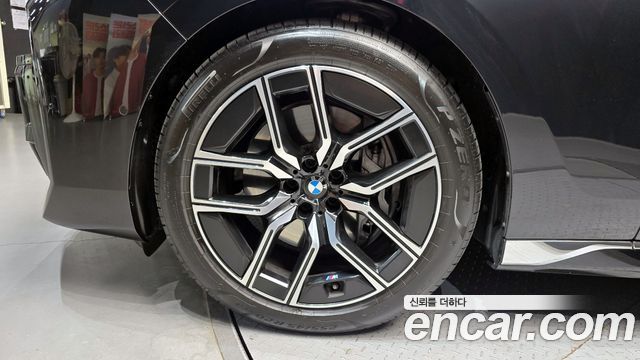 BMW 7-Series 740i xDrive M Sport