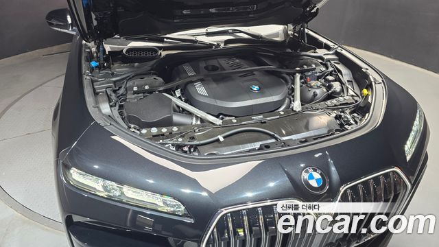 BMW 7-Series 740i xDrive M Sport