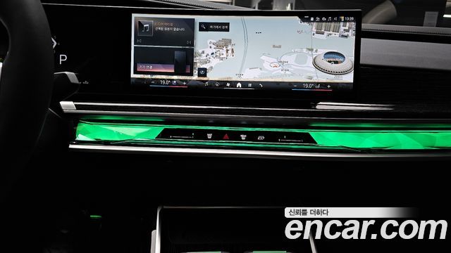 BMW 7-Series 740i xDrive M Sport