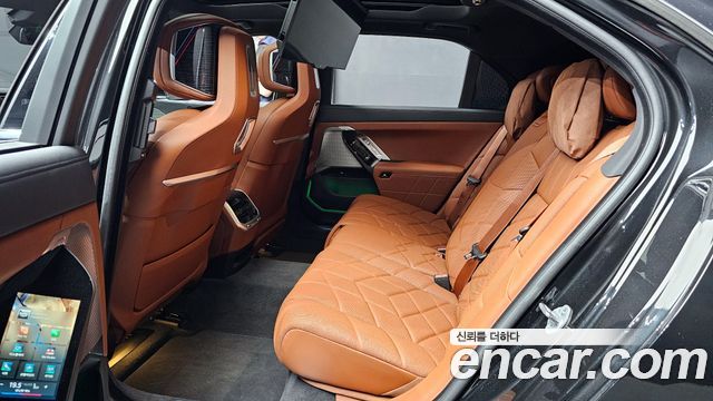 BMW 7-Series 740i xDrive M Sport