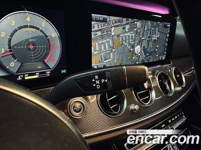 Mercedes-Benz E-Class E300 4MATIC AMG Line