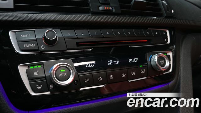 BMW 3-Series 330i M Sport Shadow