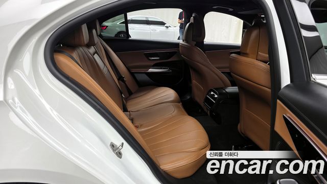 Mercedes-Benz E-Class E200 Avantgarde
