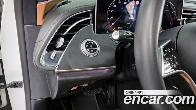 Mercedes-Benz E-Class E200 Avantgarde