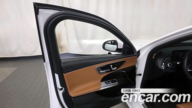 Mercedes-Benz E-Class E200 Avantgarde