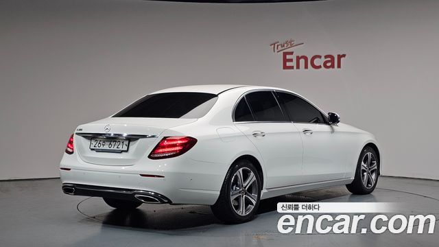 Mercedes-Benz E-Class E300 Avantgarde
