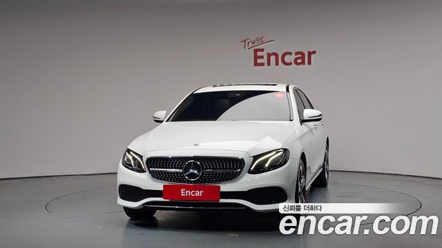Mercedes-Benz E-Class E300 Avantgarde