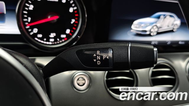 Mercedes-Benz E-Class E300 Avantgarde