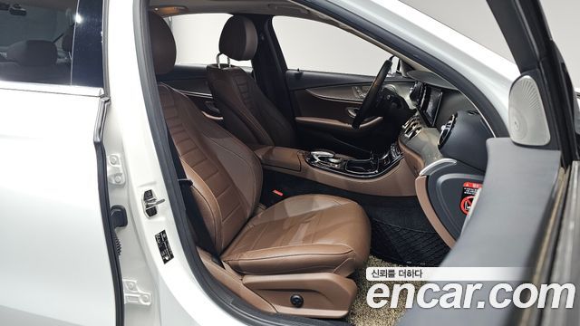 Mercedes-Benz E-Class E300 Avantgarde
