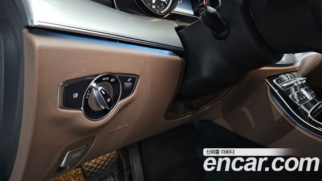 Mercedes-Benz E-Class E300 Avantgarde