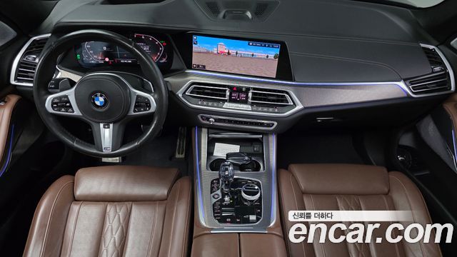 BMW X5 M50i
