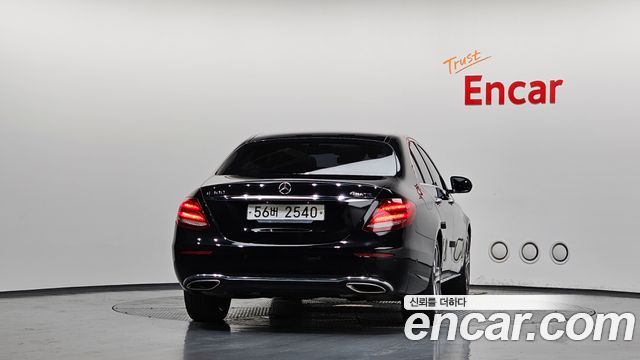 Mercedes-Benz E-Class E300 Avantgarde