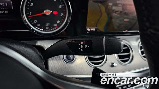 Mercedes-Benz E-Class E300 Avantgarde
