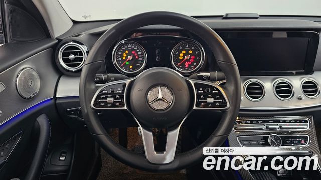 Mercedes-Benz E-Class E300 Avantgarde