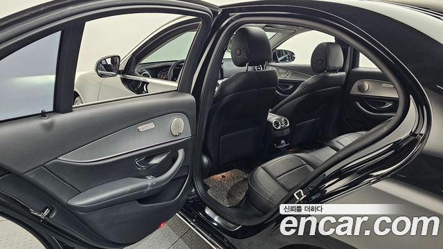 Mercedes-Benz E-Class E300 Avantgarde