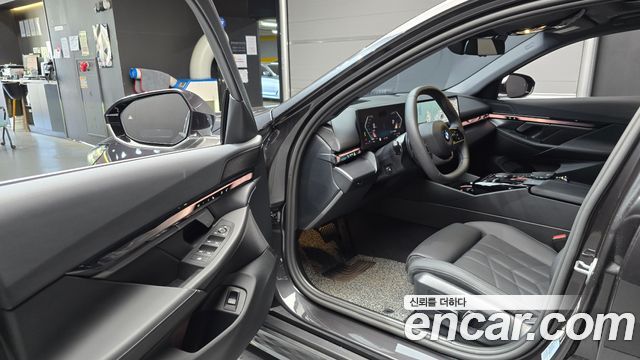 BMW 5-Series 523d