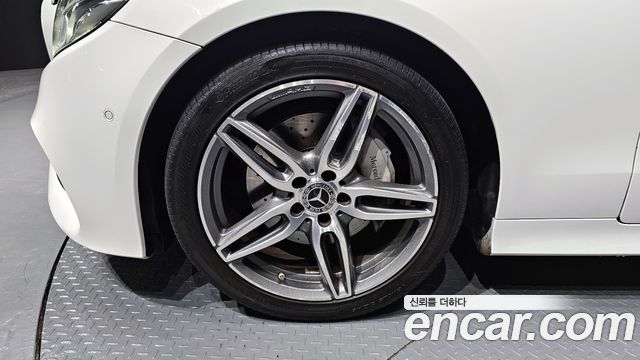 Mercedes-Benz E-Class E220d Coupe