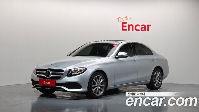 Mercedes-Benz E-Class E300 4MATIC Avnatgarde