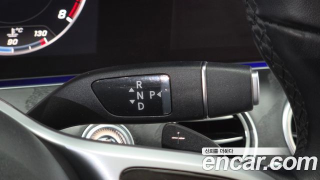 Mercedes-Benz E-Class E300 4MATIC Avnatgarde