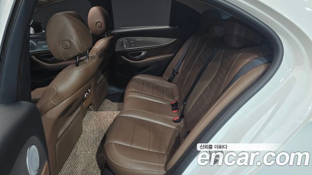 Mercedes-Benz E-Class E300 AMG Line