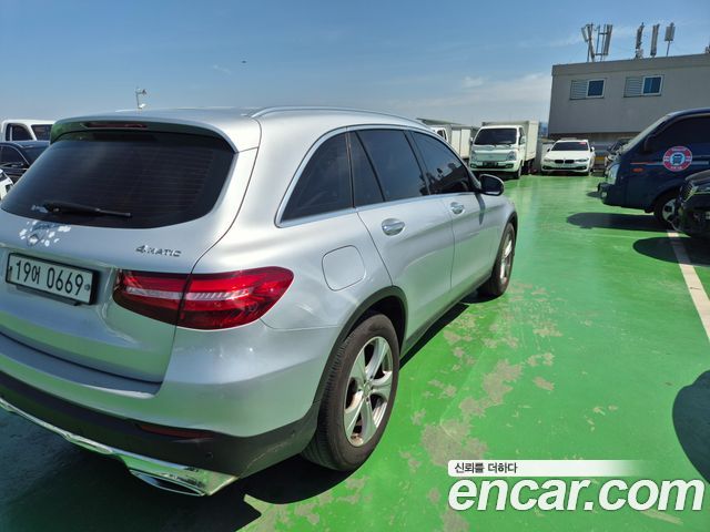 Mercedes-Benz GLC-Class GLC220 d 4MATIC
