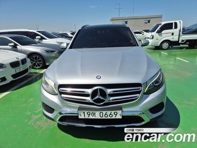 Mercedes-Benz GLC-Class GLC220 d 4MATIC