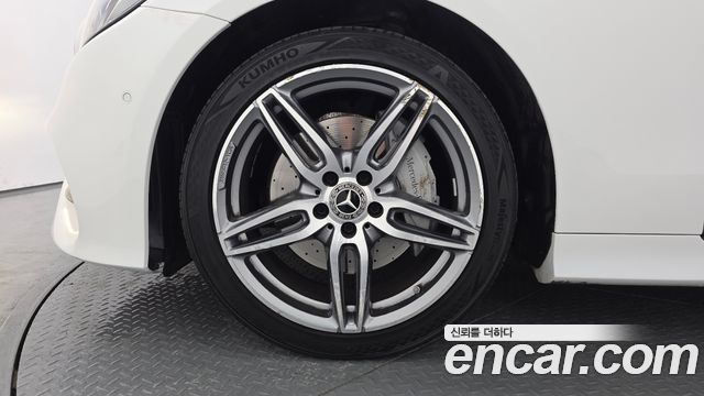 Mercedes-Benz E-Class E220d Coupe