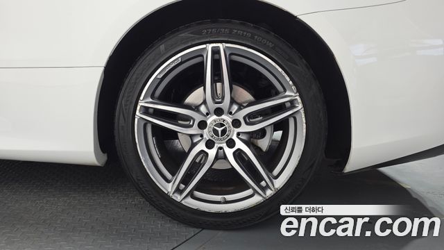 Mercedes-Benz E-Class E220d Coupe