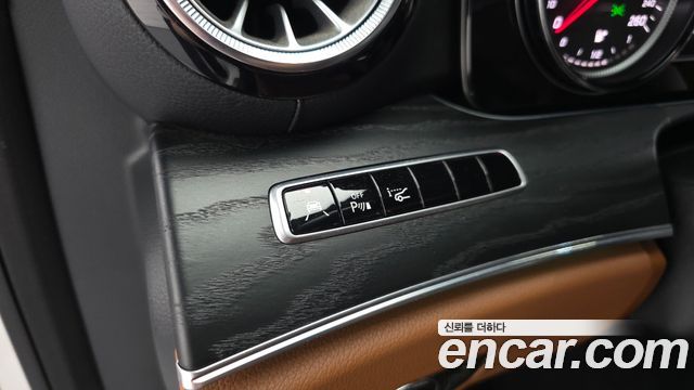 Mercedes-Benz E-Class E220d Coupe