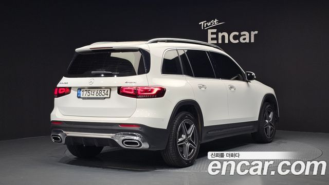 Mercedes-Benz GLB-Class GLB250 4MATIC