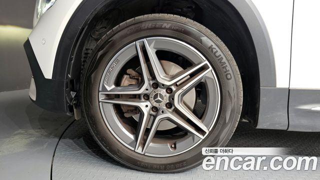 Mercedes-Benz GLB-Class GLB250 4MATIC