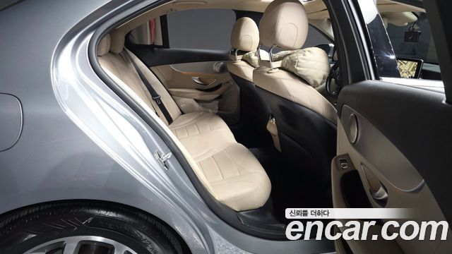 Mercedes-Benz C-Class C220 d Avantgarde