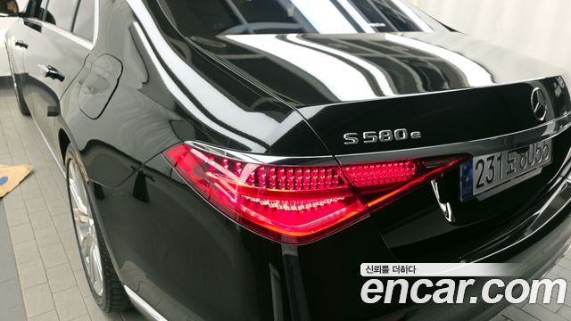 Mercedes-Benz S-Class S580e 4MATIC