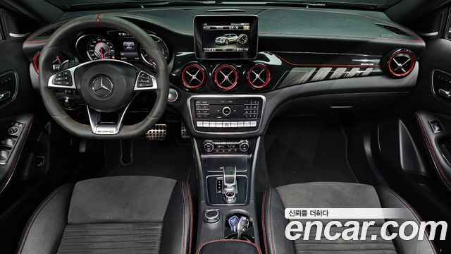 Mercedes-Benz GLA-Class GLA45 AMG 4MATIC