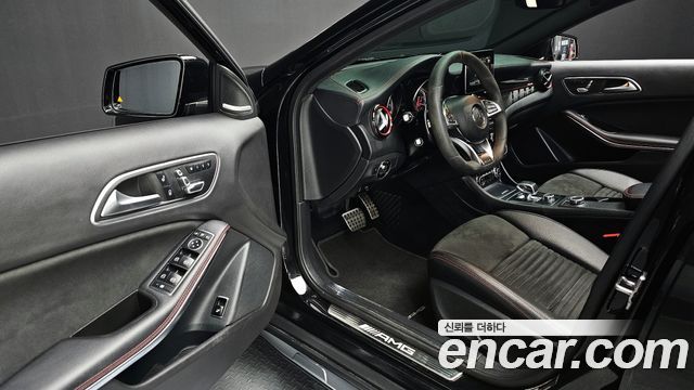 Mercedes-Benz GLA-Class GLA45 AMG 4MATIC