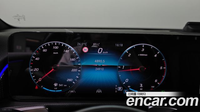 Mercedes-Benz GLB-Class GLB200 d