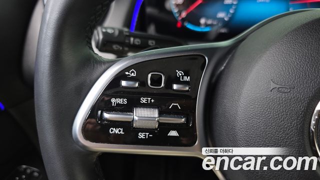 Mercedes-Benz GLB-Class GLB200 d